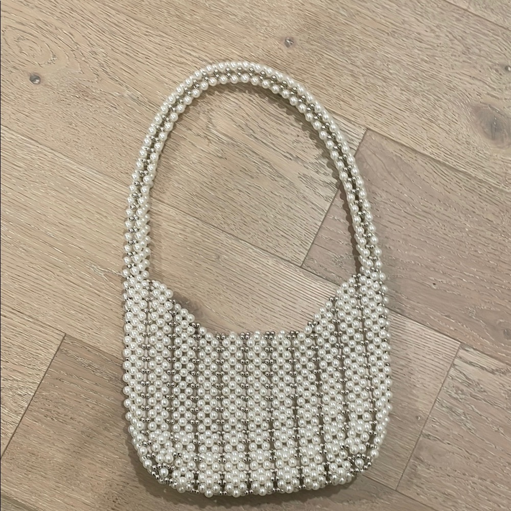 Elegant Pearl Beaded Handbag